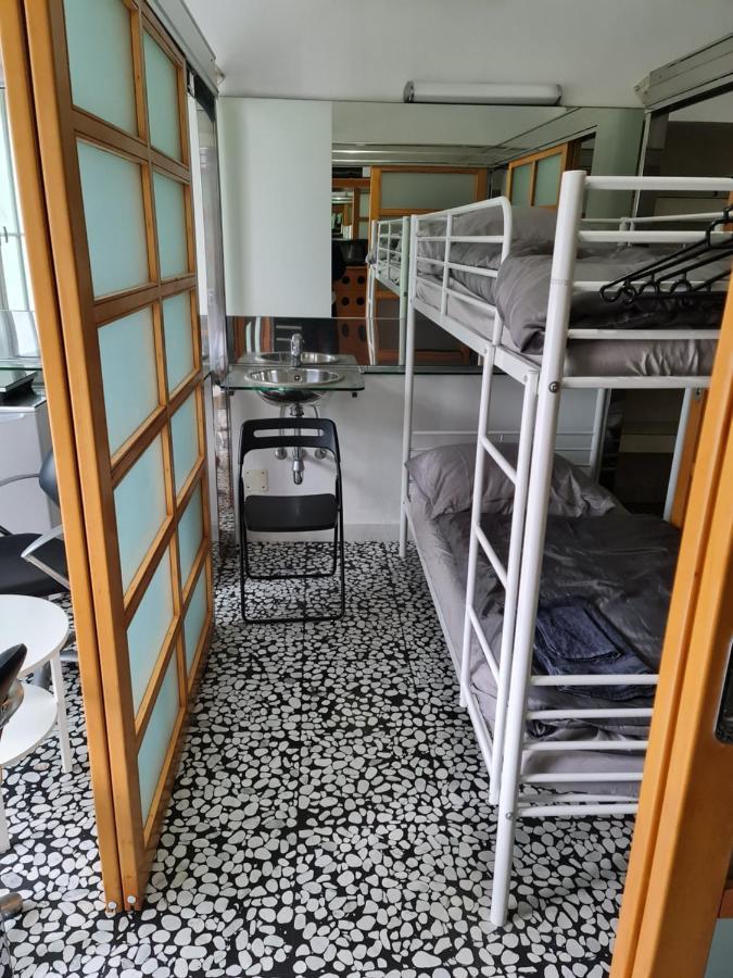 Hostel Hospitality House - H H H Любляна Экстерьер фото