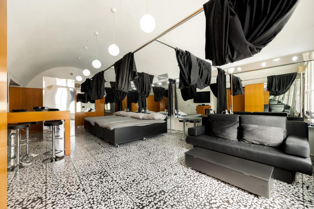 Hostel Hospitality House - H H H Любляна Экстерьер фото