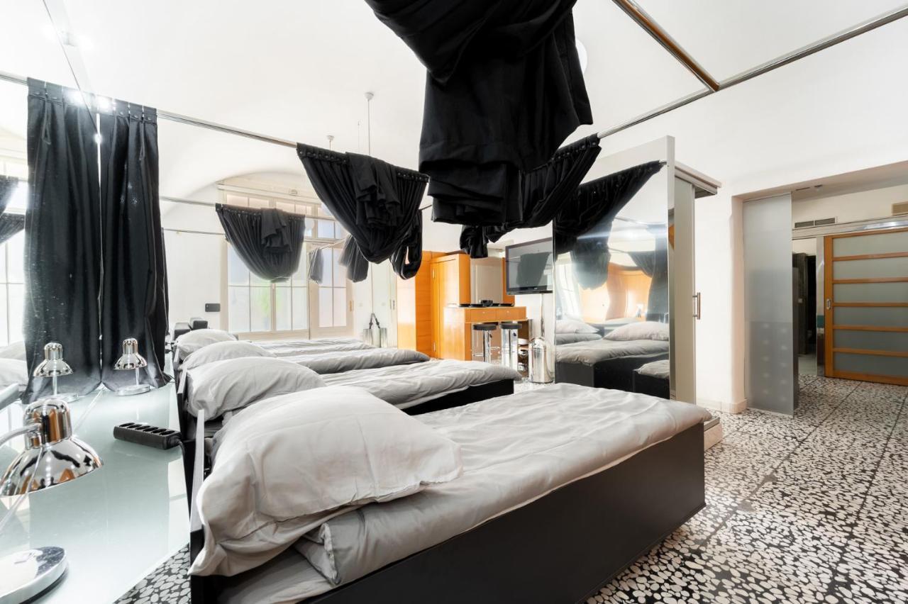 Hostel Hospitality House - H H H Любляна Экстерьер фото