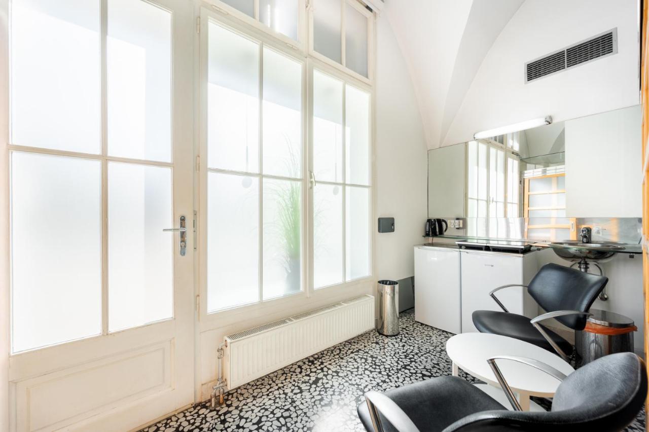 Hostel Hospitality House - H H H Любляна Экстерьер фото